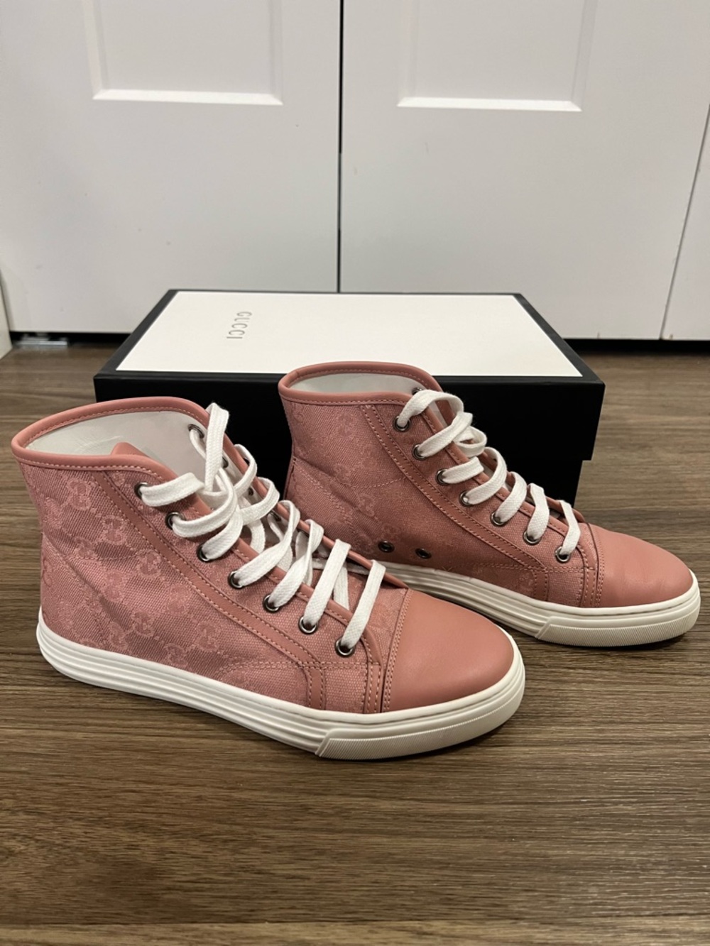 Gucci (WMNS) Gucci GG High-Top Sneakers 'Logo Print - Soft Pink’ - Picture 3 of 7